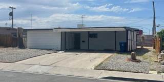 Classic 3Bed/2Bath single story home located near Boulder Highway Gallery 1