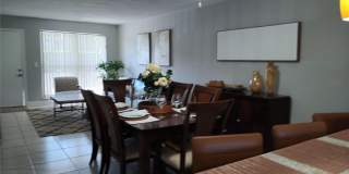 55 SE 14th Street Gallery 17