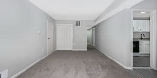 Emerald Apartments Gallery 8