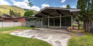 University Area Home - 4 Bed - 3 Bath Gallery 6