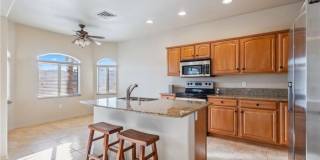 Condo in Gated Community! Gallery 10