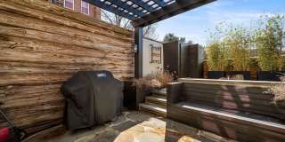438 SPRUCE Street Gallery 8