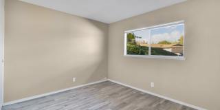 Victorville Green Tree Home- Refurbished 4 Bedrooms, 2 Bathrooms, New Paint, Gallery 14