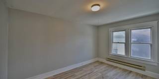 2211 Brown Avenue Gallery 29