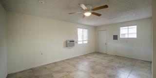 1 bed and 1 bath located in Henderson! 1 bed and 1 bath located in Henderson! Gallery 16
