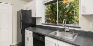 Village Fair Gallery 14