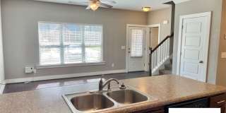 Townhome for rent in Chelsea!  Available to View Now!!!  DEPOSIT PENDING!!! Gallery 5