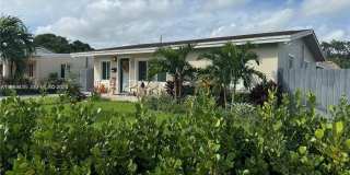 211 W 33rd St Gallery 1