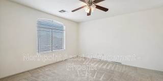 Coming Soon! 4 BR/2.5BA | Newly Renovated Single Family Home | 1-Car Garage Parking | Landscape backyard! Gallery 11