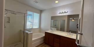 5 bedroom home located in Sylvan School District! Gallery 48