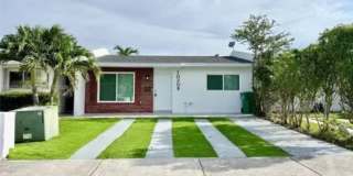 10219 SW 20th Ter Gallery 1