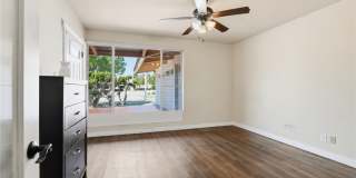 6732 Wooster Avenue Gallery 18
