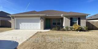 201 Redbud Gallery 1