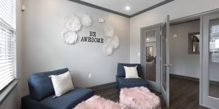 Pointe at Crestmont Apartments - Affordable Housing Gallery 10