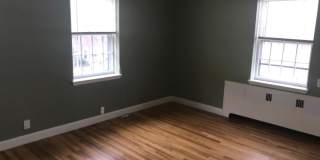 Nice 2 bed in Brookline Gallery 5