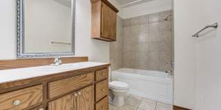 !!50 Percent off your 1st Months Rent!! Spacious 1BD/1BTH Apartment with a Private Balcony in the Heart of Norman! Gallery 27