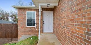 Modern Duplex in Fayetteville, AR Gallery 1