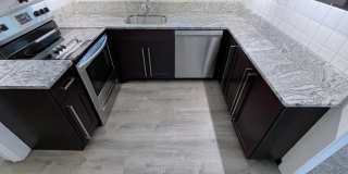 304 North Keech Street - Room 4 Gallery 18