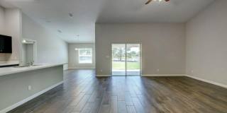 586 Southwest Laconic Avenue Gallery 10