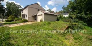 4-Bedroom Home – Renovated Kitchen and 4-Season Sunroom on a Corner Lot Gallery 3