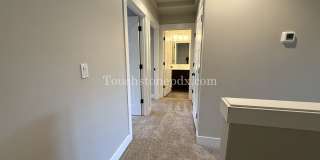 Charming 3 Bed, 2 Bath Townhome with Garage in Beautiful Sandy Gallery 13