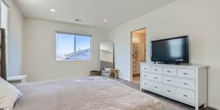 4 Bed 3 Bath Luxury FURNISHED Home for Rent! Gallery 17