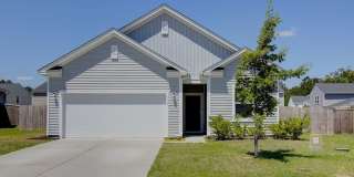 Spacious 4BR Rental with Stunning Kitchen & Covered Patio Gallery 1