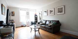 32 Gordon St Gallery 2
