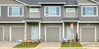 Beautiful MODERN 2021 BUILT | 3BD| 2.5 BA | Townhome in Laurel Woods Community! Gallery 1
