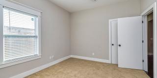 1678 Dorsey Avenue Gallery 17