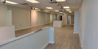 125 N YORK Road Gallery 6