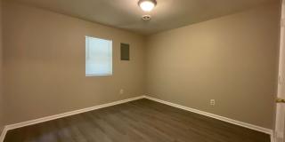 201 Arthur Drive Gallery 23