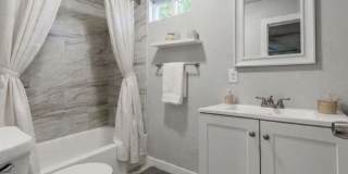 2017 Lyons Gallery 21