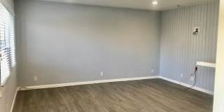 Gorgeous Remodeled Downstairs Apartment w/Patio+Prvt Laundry+Garage+Views of Canals Gallery 6