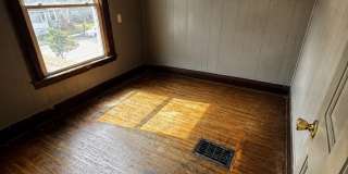 829 S. Plymouth Ave. Gallery 14