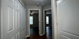 RESERVE AT WEDGEFIELD 3 bedroom 2 bath home with stainless appliances, laminate flooring and a fenced back  yard! Gallery 26