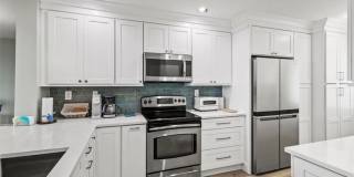 6082 SE Landing Way Gallery 4