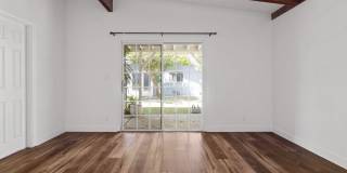721 Palms Gallery 27