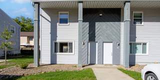 Twin Pines Apartments Unit 16 Gallery 1