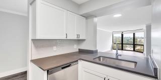 Huntington Gateway Gallery 8