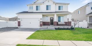 Spacious 4 Bed, 2.5 Bath Home with Central Air & 2-Car Garage! - Available NOW! Gallery 1