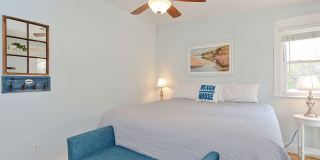 WINTER RENTAL: Two Beaches Cottage Gallery 18