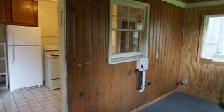 4 bedroom 1 1/2 bath single family house with yard. Gallery 14