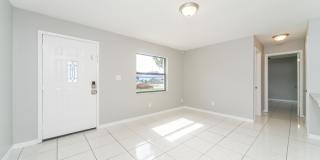 1737 Hinckley Road Gallery 3