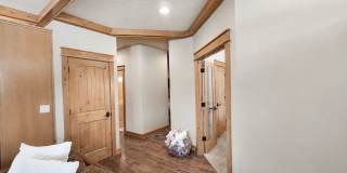 Live the ultimate Westside Bend lifestyle! Gallery 7