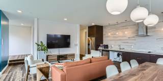 Vercanta Riverfront Gallery 21