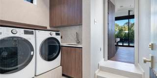 1045 W 47th Ct Gallery 33