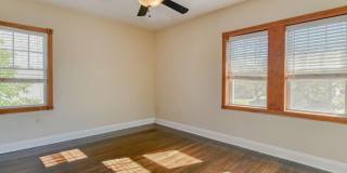 705 7th Avenue Gallery 10