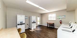 Hampton Creek Apartments Gallery 31