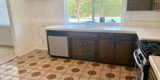 Five Bedroom Single Family Home in Irvine! Gallery 11